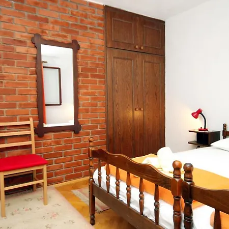 Zavala 594b 公寓 耶尔萨